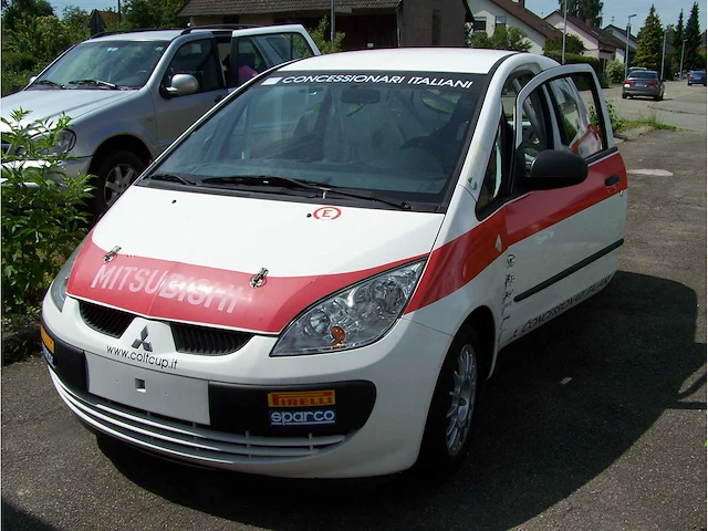 Mitsubishi - colt cup - ralliart - circuitvoertuig - afbeelding 9 van  12