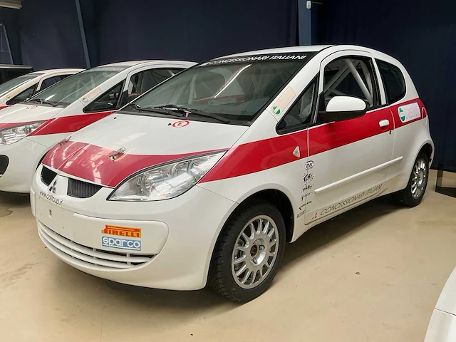 Mitsubishi - colt cup - ralliart - circuitvoertuig - afbeelding 1 van  11