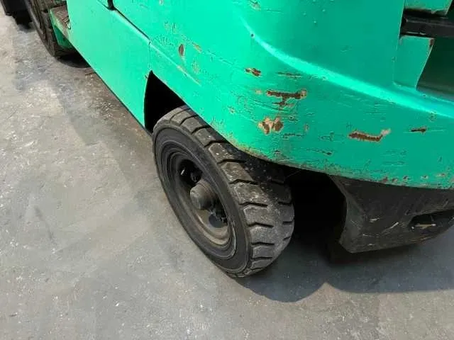 Mitsubishi - fd5.5 - vorkheftruck - 2010 - afbeelding 3 van  21