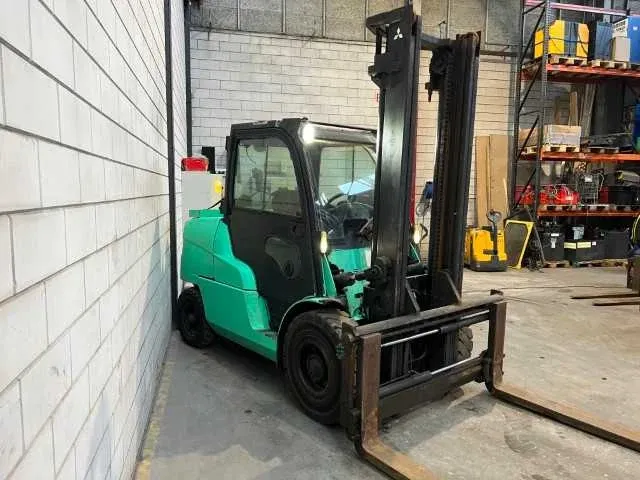 Mitsubishi - fd5.5 - vorkheftruck - 2010 - afbeelding 18 van  21
