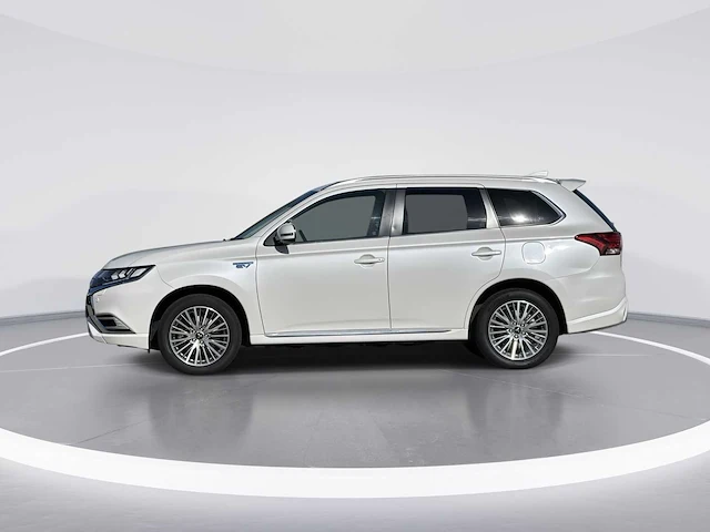 Mitsubishi - outlander - 2.4 phev instyle - car - 2020 - afbeelding 12 van  36