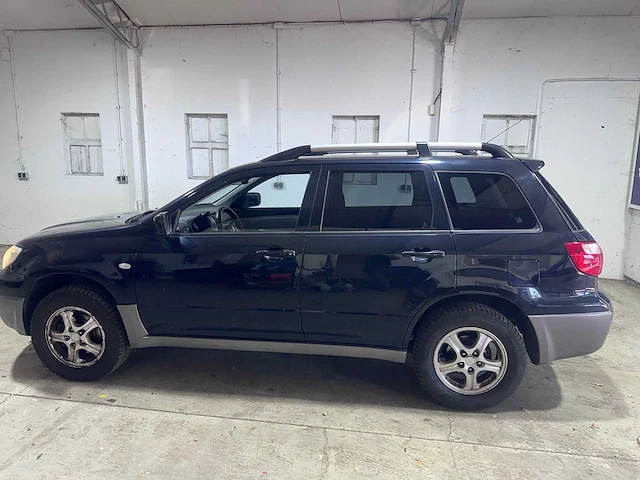 Mitsubishi - outlander sport - 2.0 invite+ - 30-ts-xf - afbeelding 2 van  19