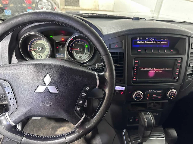 Mitsubishi - pajero - 3.2 di-d invite pv automaat- 5-vrh-43 - afbeelding 2 van  21