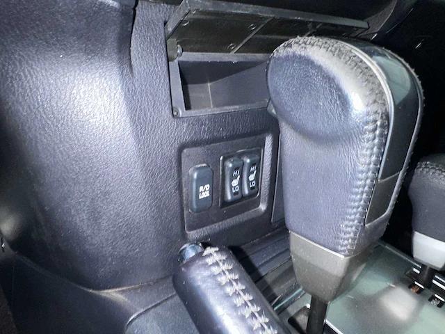 Mitsubishi - pajero - 3.2 di-d invite pv automaat- 5-vrh-43 - afbeelding 8 van  21