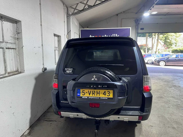 Mitsubishi - pajero - 3.2 di-d invite pv automaat- 5-vrh-43 - afbeelding 16 van  21