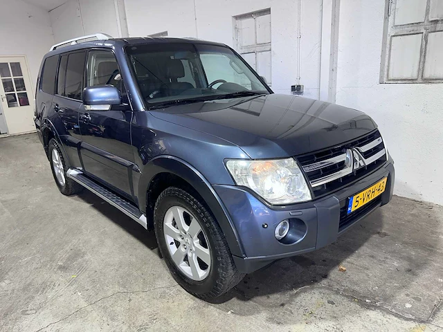 Mitsubishi - pajero - 3.2 di-d invite pv automaat- 5-vrh-43 - afbeelding 19 van  21