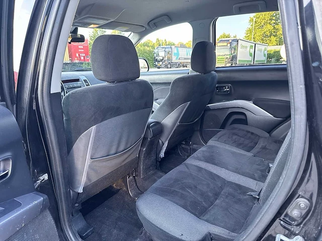 Mitsubishi -outlander 2.4 intense+ special edition | 23-lsg-5 - afbeelding 22 van  32