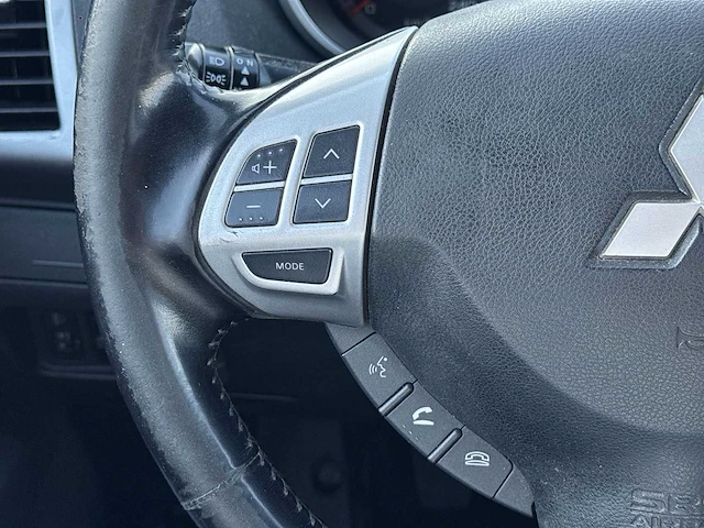 Mitsubishi -outlander 2.4 intense+ special edition | 23-lsg-5 - afbeelding 8 van  32