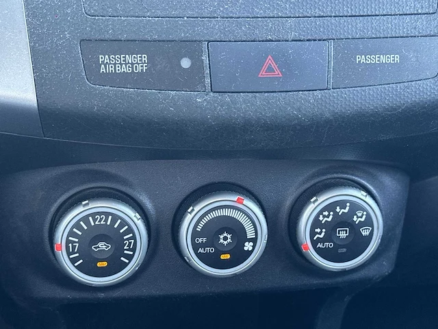 Mitsubishi -outlander 2.4 intense+ special edition | 23-lsg-5 - afbeelding 11 van  32