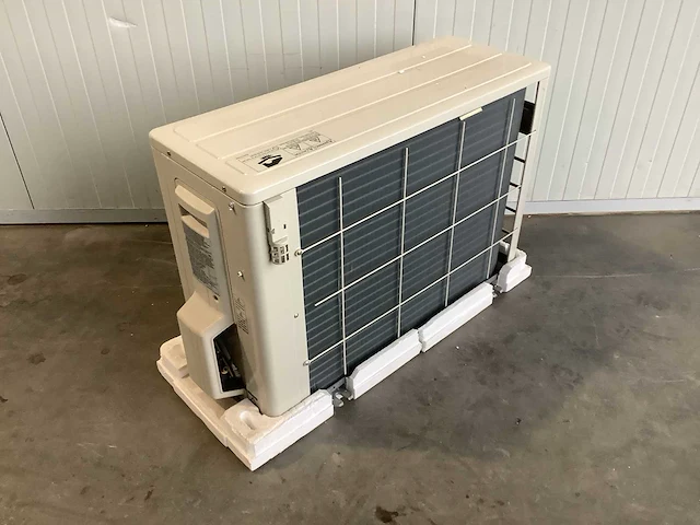 Mitsubishi buitenunit airconditioning - afbeelding 2 van  7