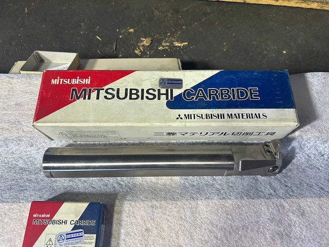 Mitsubishi carbide gym 25 r/l freesgereedschap - afbeelding 2 van  4