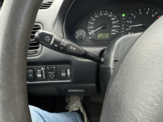 Mitsubishi carisma,1998 - afbeelding 8 van  29