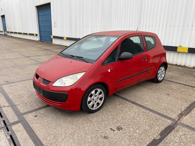 Mitsubishi colt 1.3 inform airco hj-879-p - afbeelding 1 van  16