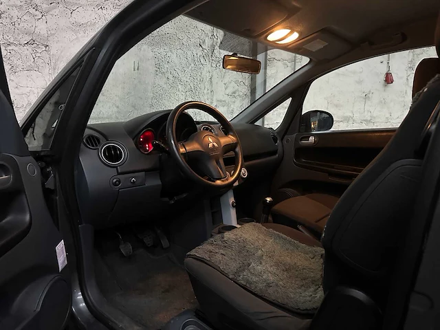 Mitsubishi colt 1.3 invite 95pk 2006 (origineel-nl), 03-sp-lh - afbeelding 7 van  31