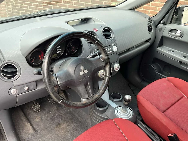 Mitsubishi colt 1.5 instyle 2005 | 59-rh-hr - afbeelding 22 van  25