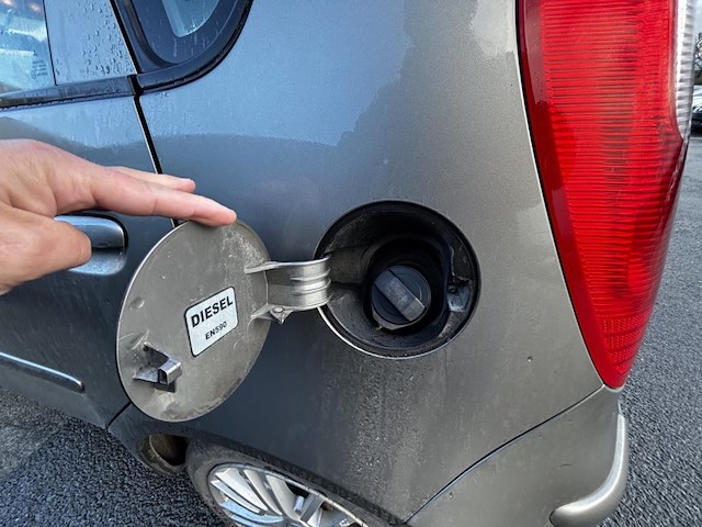 Mitsubishi colt 1.5 turbo di-d inform,2008 - afbeelding 11 van  29