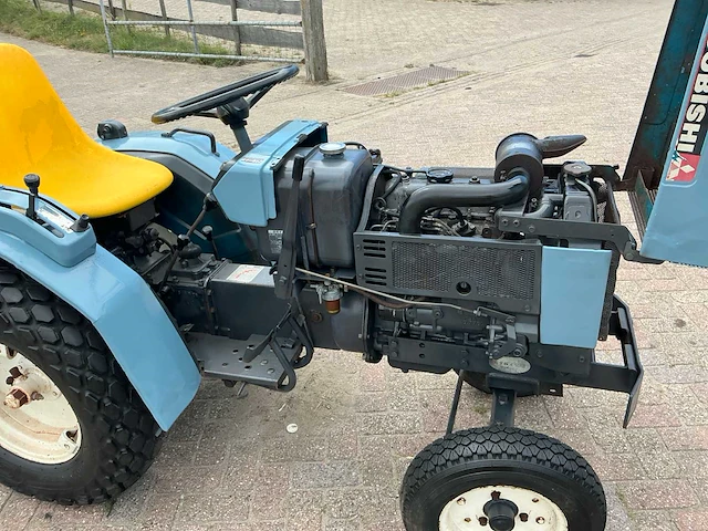Mitsubishi d1450j minitractor - afbeelding 16 van  17