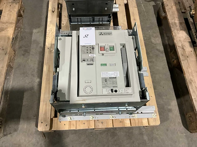 Mitsubishi electric ae2500-sw circuit breaker - afbeelding 1 van  5