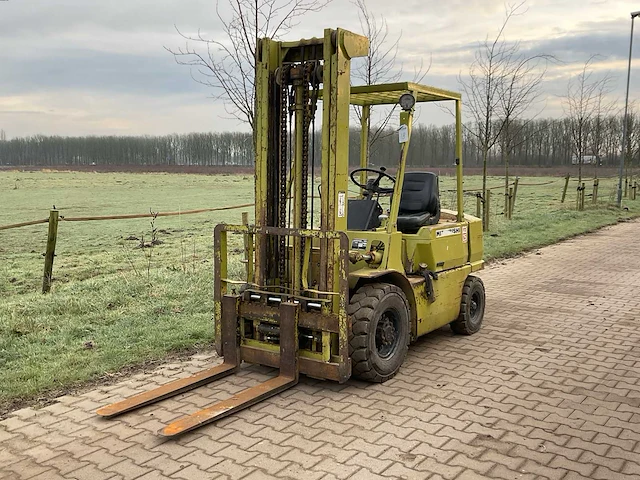 Mitsubishi fd 25 vorkheftruck - afbeelding 1 van  16