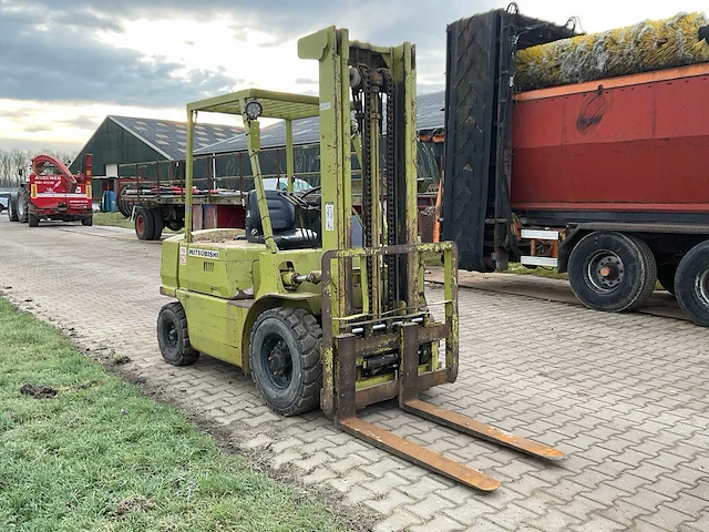 Mitsubishi fd 25 vorkheftruck - afbeelding 9 van  16