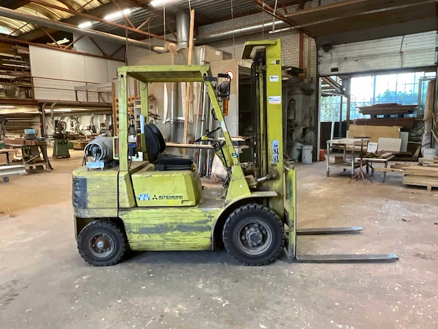 Mitsubishi fg25 vorkheftruck - afbeelding 19 van  23