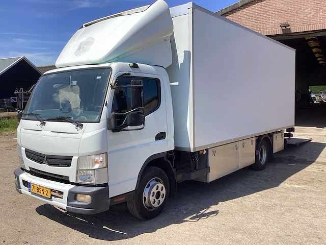 Mitsubishi fuso - 2016 - canter - vrachtwagen - afbeelding 1 van  25