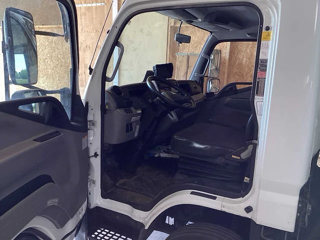 Mitsubishi fuso - 2016 - canter - vrachtwagen - afbeelding 14 van  25