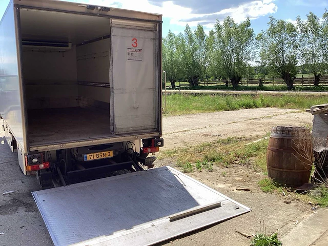 Mitsubishi fuso - 2016 - canter - vrachtwagen - afbeelding 23 van  25