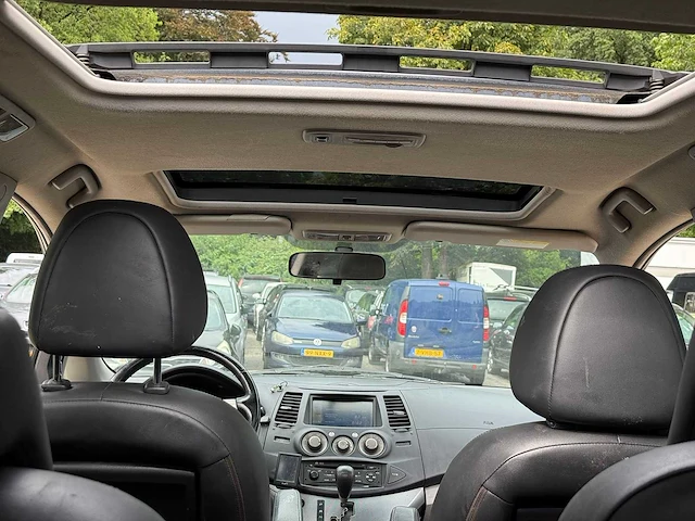 Mitsubishi grandis 2.4-16v instyle , 68-sv-lb - afbeelding 2 van  13