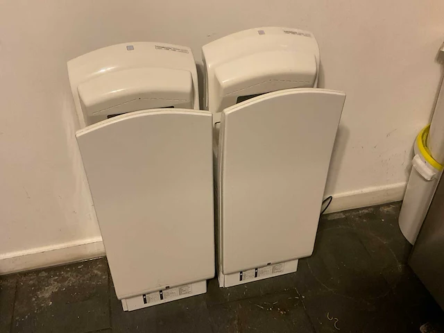 Mitsubishi jet towel hetelucht handdroger (2x) - afbeelding 1 van  3