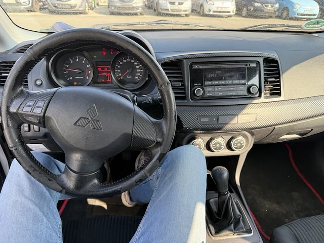 Mitsubishi lancer, 2015 - afbeelding 8 van  36