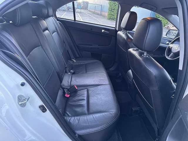 Mitsubishi lancer sportback 1.6 edition two car 2011 | 78-nzj-8 i - afbeelding 19 van  29