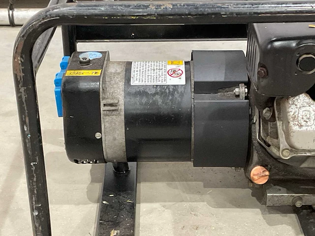 Mitsubishi mg 2400 generator - afbeelding 7 van  9