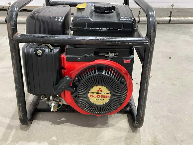 Mitsubishi mg 2400 generator - afbeelding 9 van  9