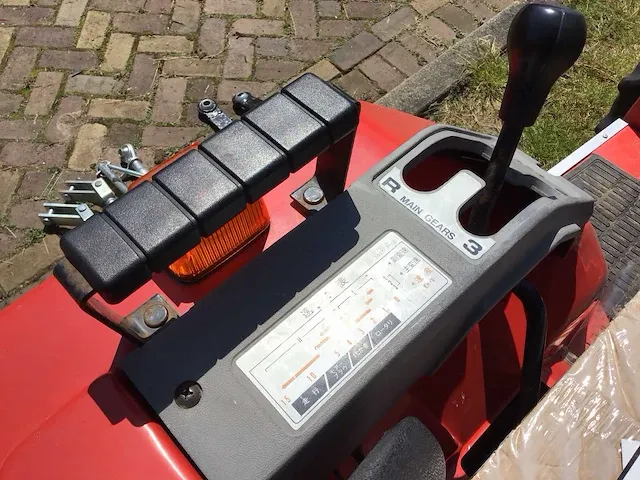 Mitsubishi mt14 minitractor - afbeelding 7 van  21