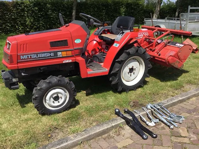 Mitsubishi mt14 minitractor - afbeelding 12 van  21