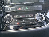 Mitsubishi outlander 2.0 business edition car 2015 | 6-zst-57 - afbeelding 23 van  29