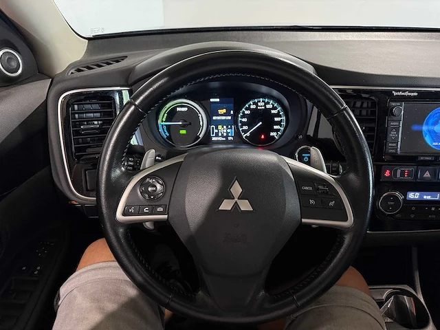 Mitsubishi outlander 2.0 phev, 3-tbj-10 - afbeelding 2 van  13