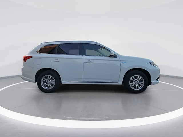 Mitsubishi outlander 2.0 phev business edition 2015 | gz-587-r - afbeelding 9 van  9