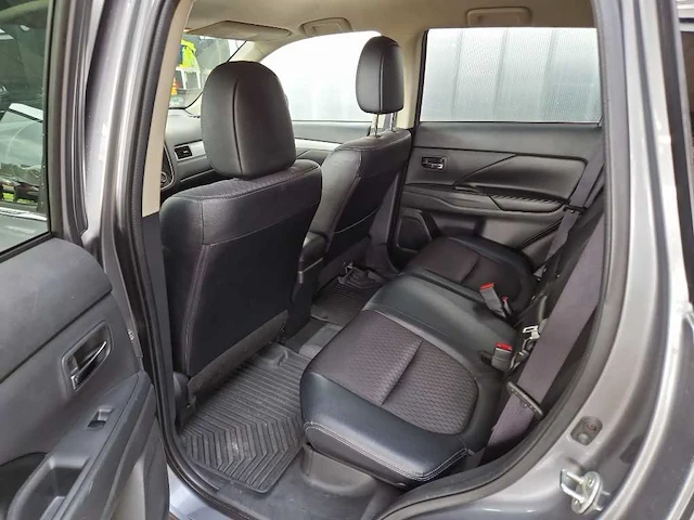 Mitsubishi outlander 2.0 phev executive edition 2014 | 3-txd-91 - afbeelding 15 van  24