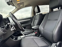 Mitsubishi outlander 2.0 phev executive edition 2014 | 7-xtb-91 - afbeelding 20 van  25