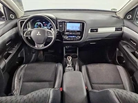 Mitsubishi outlander 2.0 phev executive edition 2015 | hl-557-f - afbeelding 14 van  26