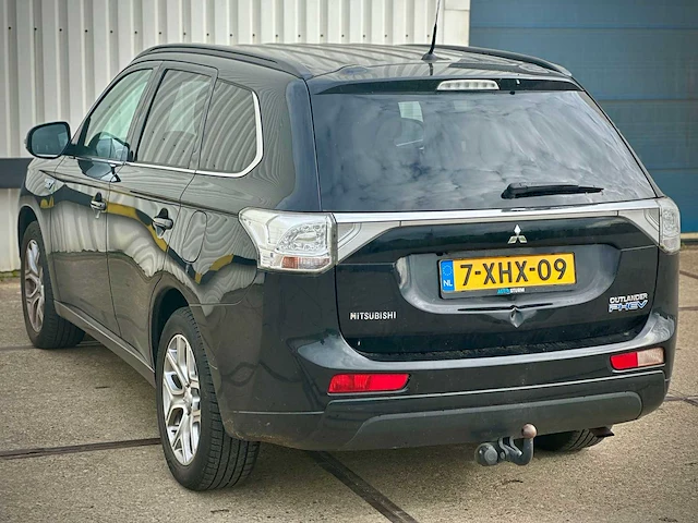 Mitsubishi outlander 2.0 phev executive edition automaat, 7-xhx-09 - afbeelding 9 van  14