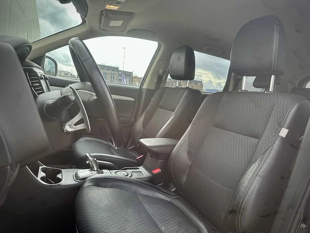 Mitsubishi outlander 2.0 phev executive edition automaat, 7-xhx-09 - afbeelding 12 van  14