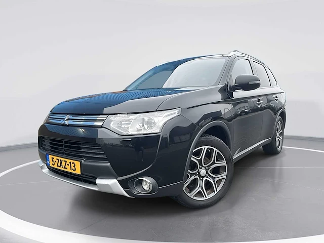 Mitsubishi outlander 2.0 phev executive edition x-line - 2015 | 5-zkz-13 - afbeelding 1 van  27