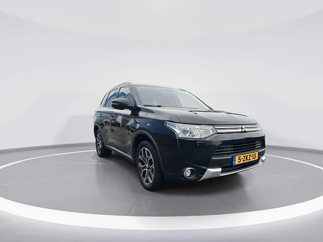 Mitsubishi outlander 2.0 phev executive edition x-line - 2015 | 5-zkz-13 - afbeelding 26 van  27