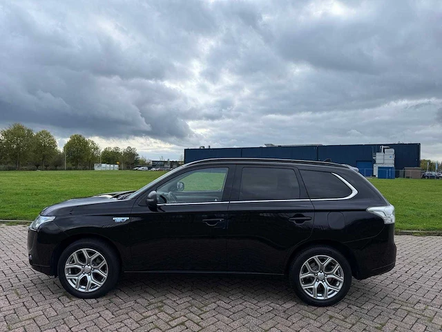Mitsubishi outlander 2.0 phev instyle+ , 2-sxp-81 - afbeelding 10 van  25