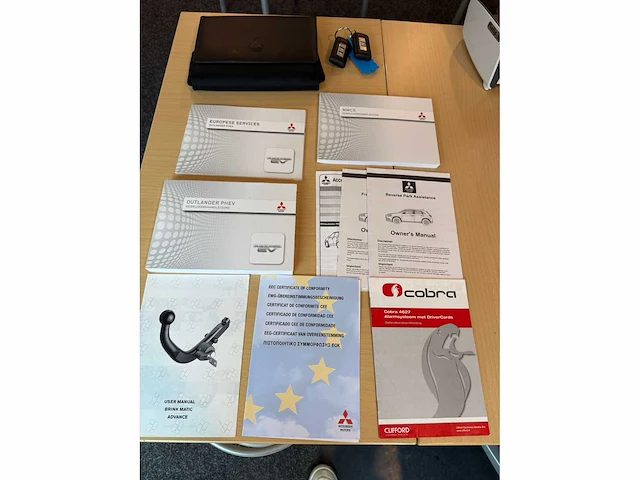 Mitsubishi outlander 2.0 phev instyle+ , 2-sxp-81 - afbeelding 18 van  25