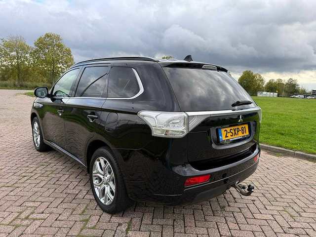 Mitsubishi outlander 2.0 phev instyle+ , 2-sxp-81 - afbeelding 20 van  25