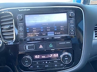 Mitsubishi outlander 2.0 phev instyle+ 2013 | 1-svb-73 - afbeelding 14 van  33